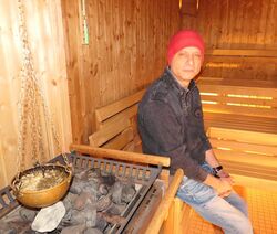 30910115 ali nayeh betreibt seit 2019 die sauna im aquapark baunatal er klagt ueber extrem gestiegene energiekosten und bittet um unterstuetzung seitens der 3lXer59gS973